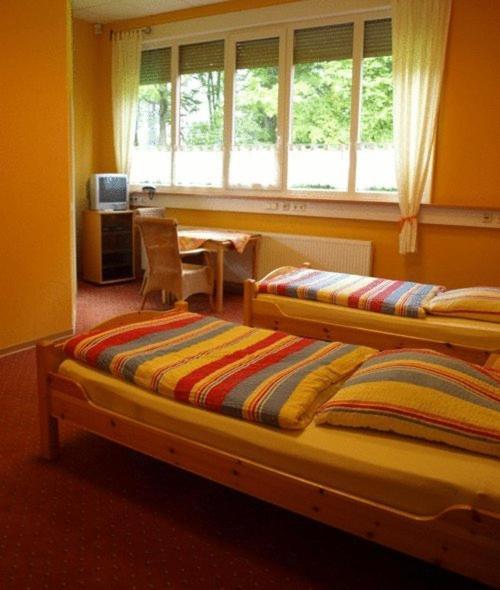 Econo Motel Goelzer Buchenbeuren Exterior photo